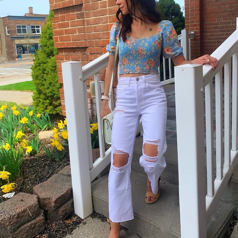 White Ripped Jeans | Size 4 | High Waisted-Straight Leg | Wild Fable | Like new